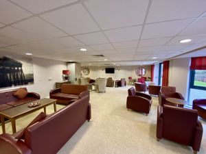 Lounge - Complex- click for photo gallery